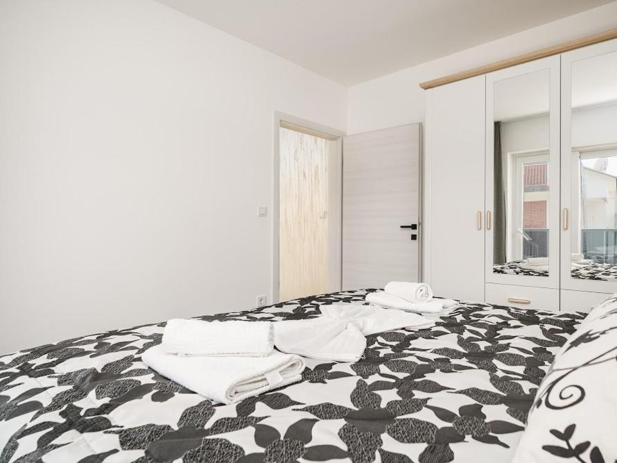 Luxury Apartments-La Dino Maky ヴォディツェ 部屋 写真