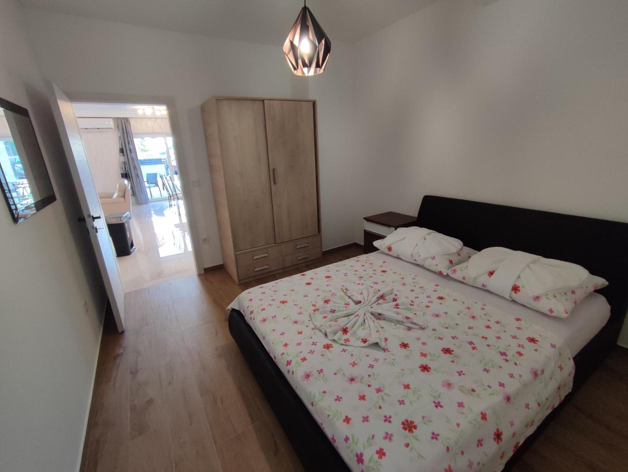 Luxury Apartments-La Dino Maky ヴォディツェ 部屋 写真